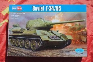 Hobby Boss 82602  Soviet T-34/85